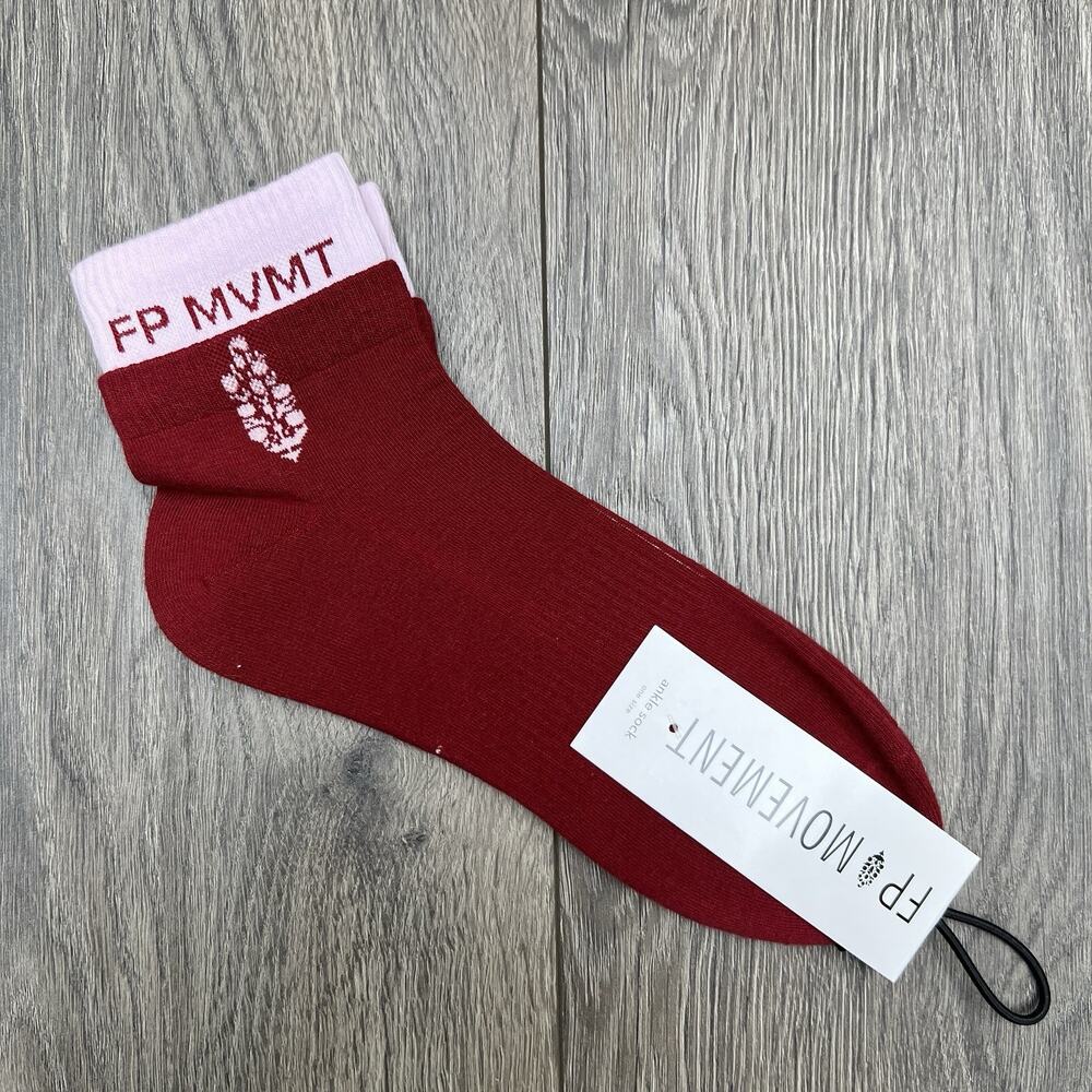 Free People Movement Lucky Honey Quarter Socks Bannbutt Red Pink Burgundy